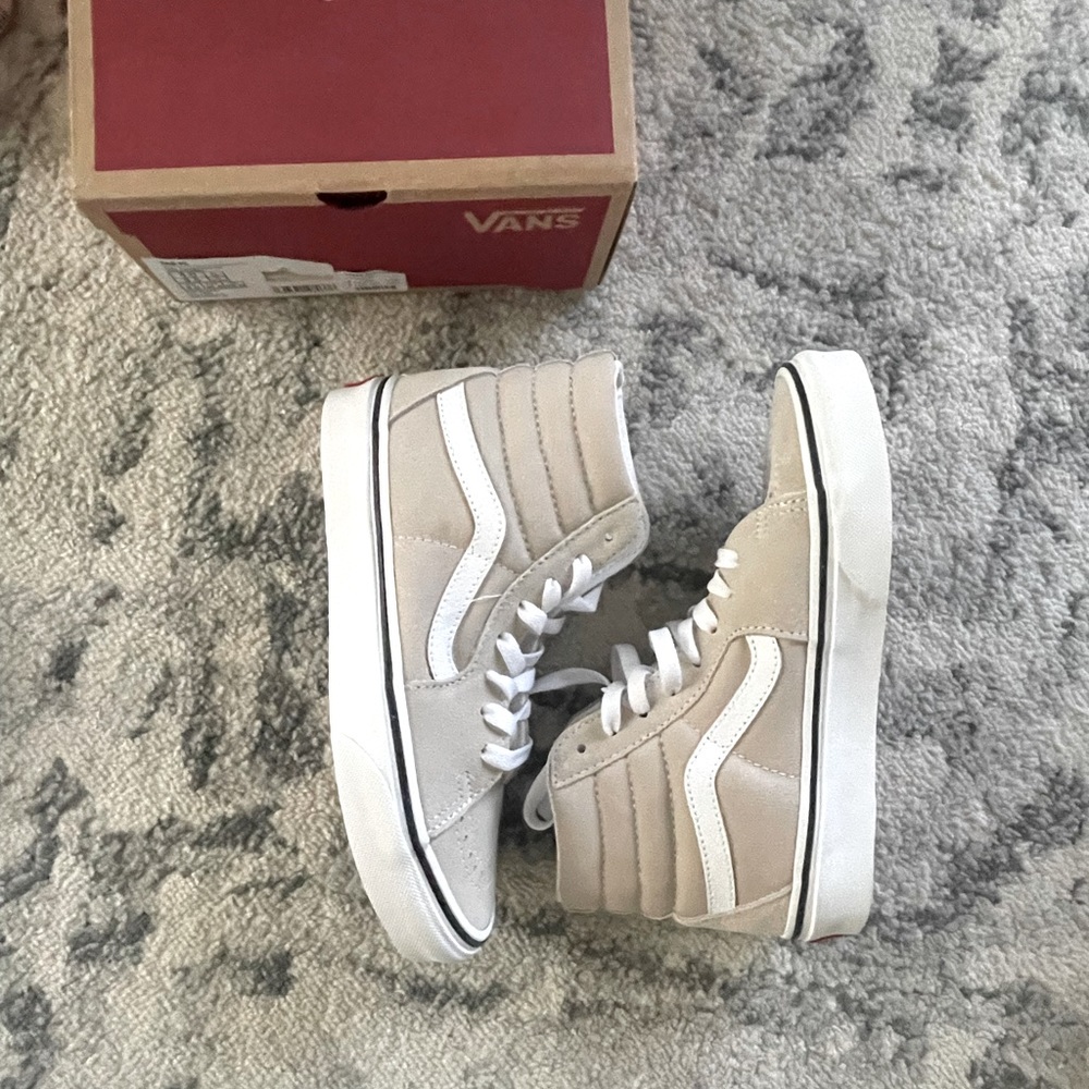 Vans-Classic Woman’s High Tops